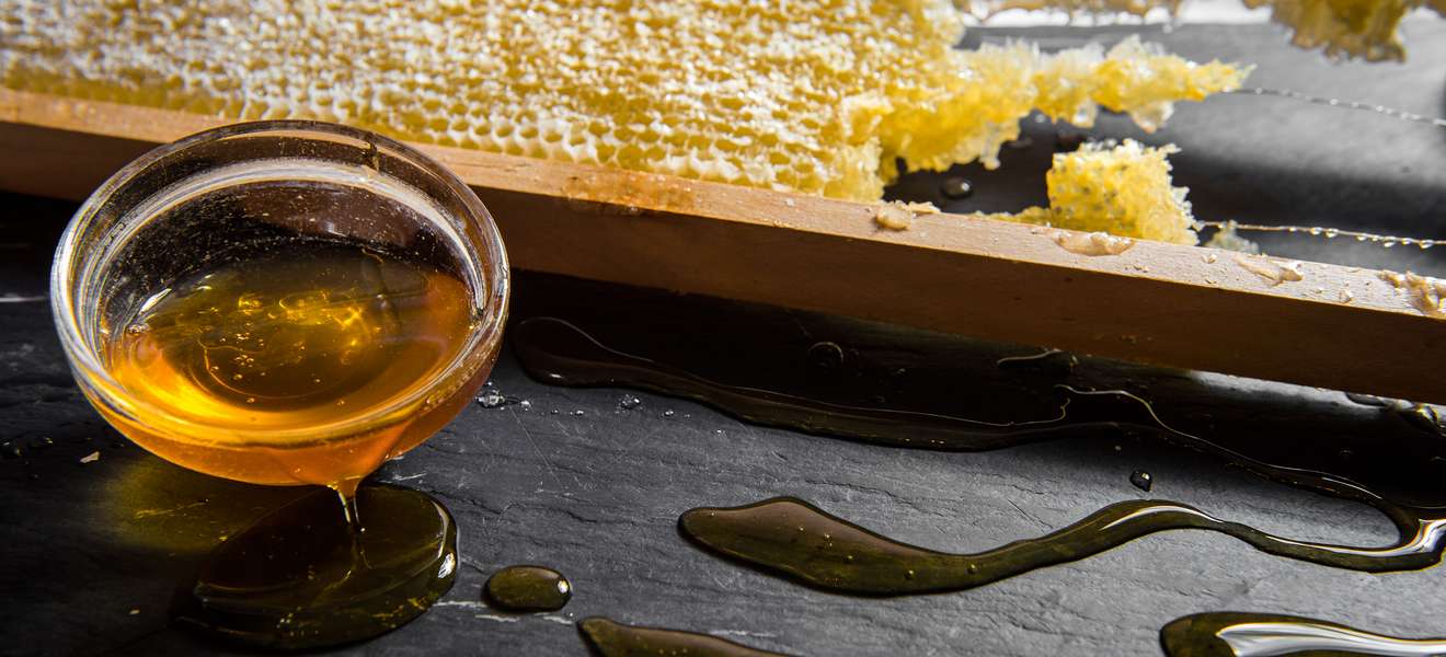 Honig ist der natürlichste und älteste Süßstoff.