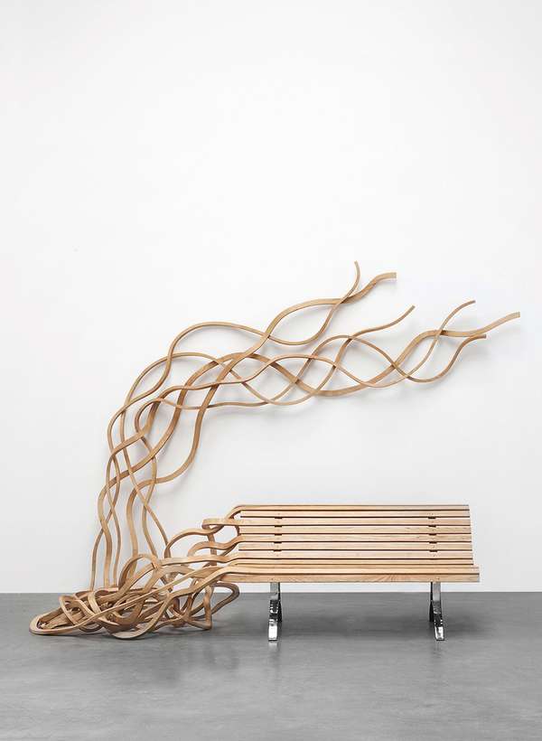 Designer Pablo Reinoso lässt in Arbeiten wie der »Spaghetti Bale« Bänke gerne ausarten