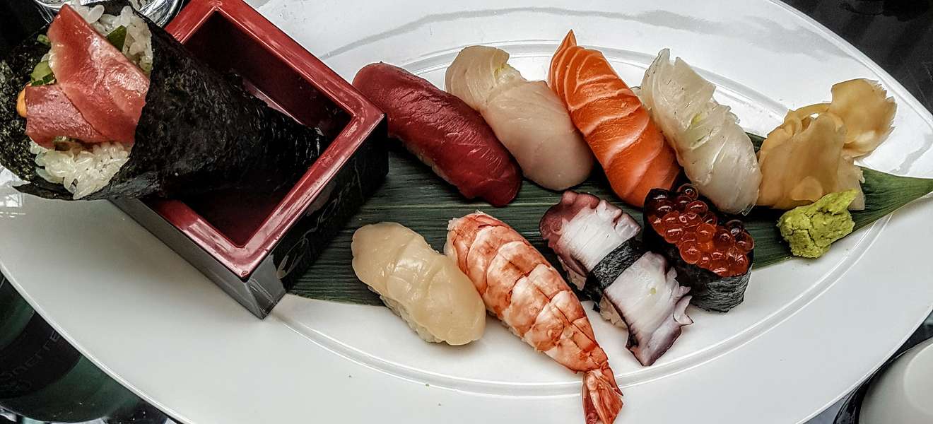 Vielerorts wird Sushi falsch gegessen. »Nobu«-Küchenchef Gábor Schreiner verrät den richtigen »Umgang«.