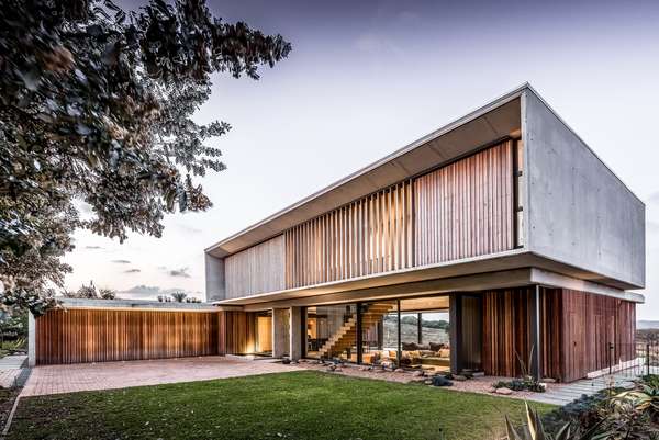 Bamboo-House - Bloc Architects + Kevin Lloyd Architects