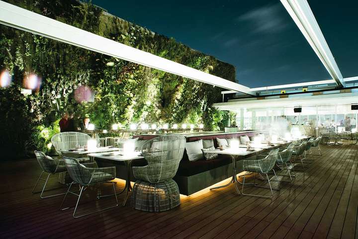 Nightlife in Miami: Die Rooftop-Bar des »Juvia« ist einer der angesagtesten Hotspots.