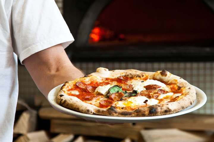 Echte neapolitanische Pizza in der »Favorita«