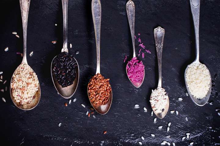 Von weiß über rosa bis schwarz: Reis in allen Farben und Formen