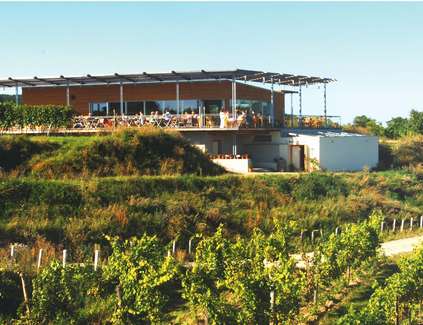 »Weinbeisserei«: ein architektonisches Statement mit grandioser Terrasse.