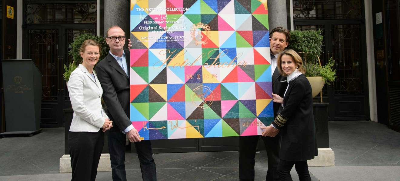 Ulla Konrad, Heimo Zobernig, Matthias und Alexandra Winkler präsentieren die neue »Artists' Collection«.