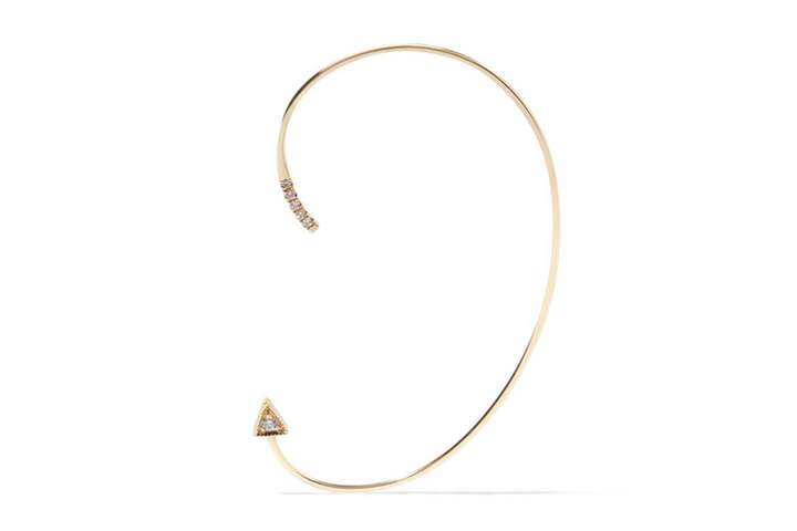 Diese Diamanten-Earhoops von Jennie Known sind aus 14 Karat Gold gefertigt und ein absolutes It-Piece. Über: jenniekwondesigns.com