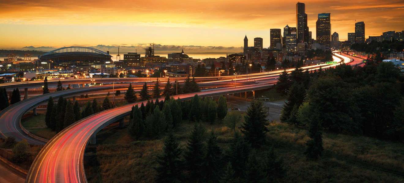 Großartiger Blick auf eine großartige Stadt. Seattle ist eines der reizvollsten Ziele in den USA.