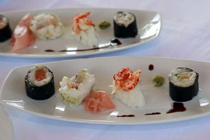 Auch »Exotisches« wie diese Sushi-Kreation wird aufgetischt.