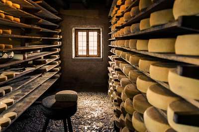 Allein im Bregenzerwald gibt es fast hundert Alpen mit ebenso vielen verschiedenen Käsen. Und jeder käser hat seine eigene Philosophie. 
