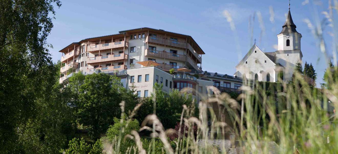»Eder Wohlfühl Hotel«: Für Gäste ein Paradies, für die Mitarbeitersuche schwieriges Terrain.