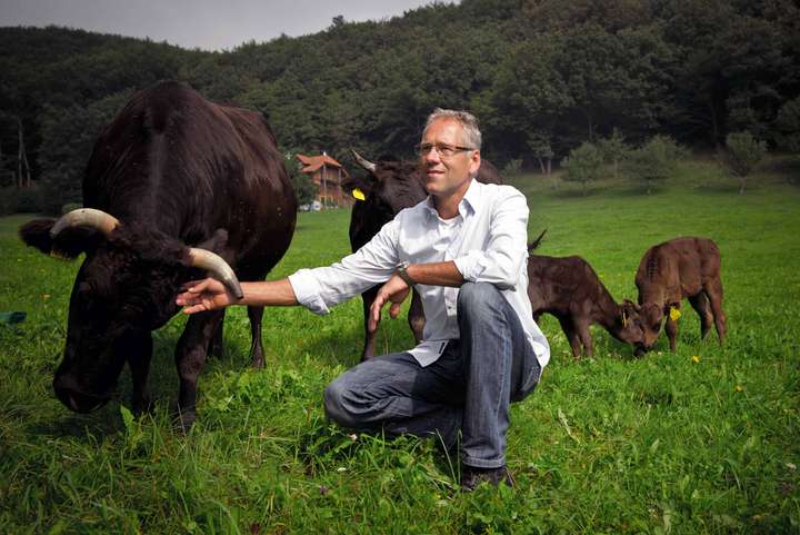 Rennrad-Profi und Rinderzüchter Gerhard Zadrobilek.