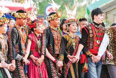 Die Kultur der Ureinwohner wird in Taiwan wieder vermehrt gepflegt – sei es in Themenparks, bei Festen oder in eigenen Restaurants.