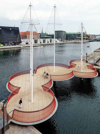 Cirkelbroen-Brücke: »Der Künstler Olafur Eliasson hat mit seinem eigenen Blick eine völlig ungewöhnliche Brücke erdacht, die nicht nur als Verbindung im Hafen fungiert, sondern selbst zu einer Attraktion geworden ist.« Entwurf: Olafur Eliasson, 201