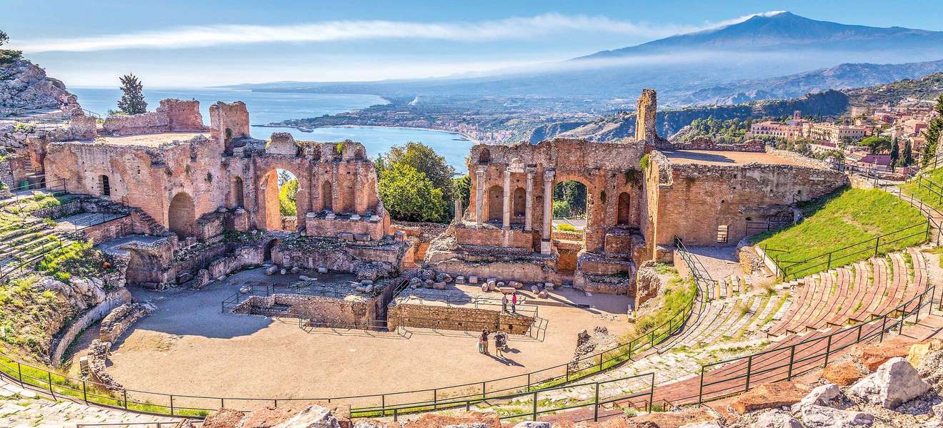 Blick auf das Teatro Antico di Taormina