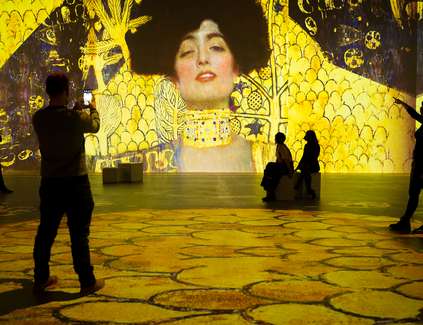 Die Gemälde von Gustav Klimt werden bei einer Multimedia-Schau in Szene gesetzt.