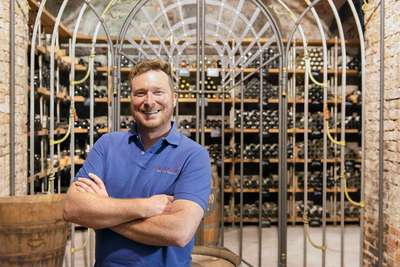 »Im Herbst bekommt jeder Mitarbeiter im Keller einen Tank Müller-Thurgau und darf seinen eigenen Wein kreiren.« Jochen Sahler, Kellermeister WG Hagnau