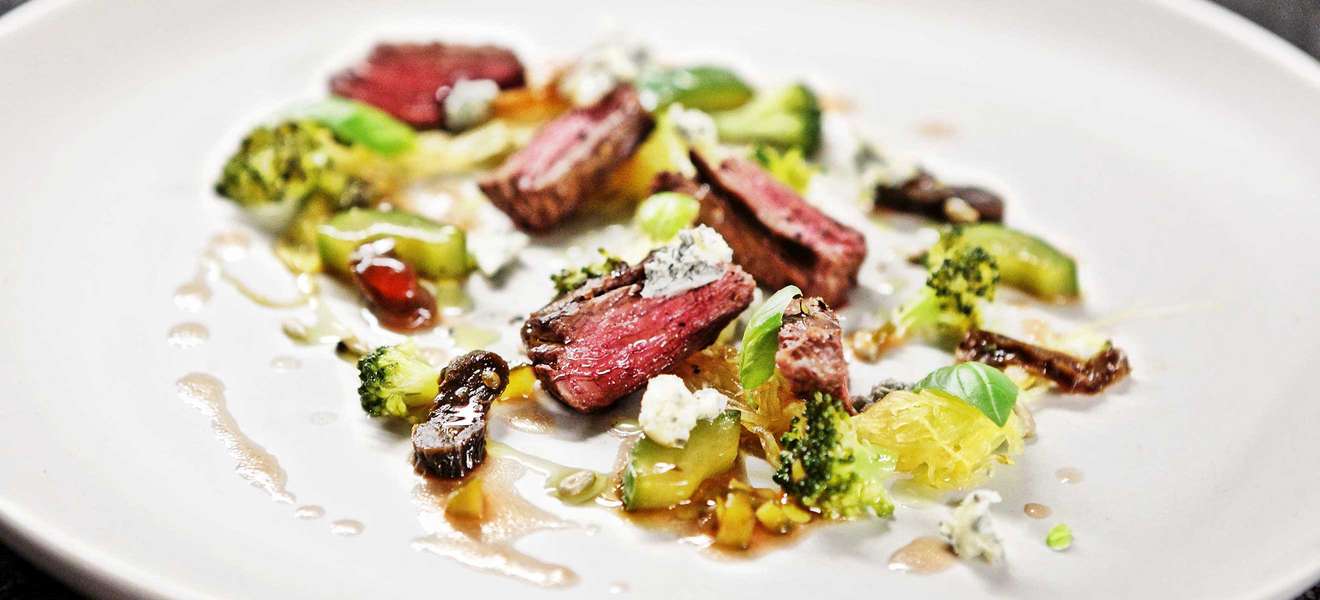 Lauwarmer Steak–Salat