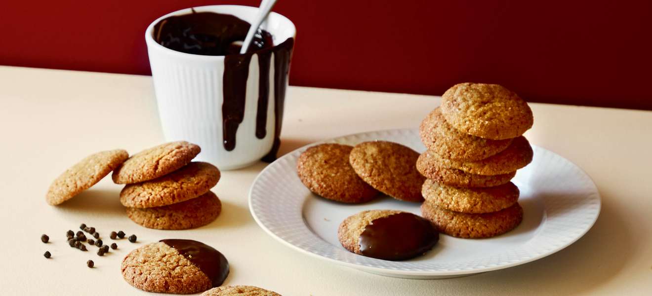 Ginger Cookies mit Kardamom und schwarzem Pfeffer