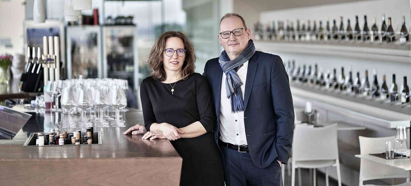 Verena und Gerhard Hintermayer freuen sich, ihre Kunden bald wieder persönlich in der Gebietsvinothek begrüßen zu dürfen.