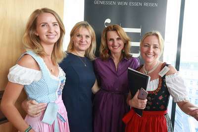 Falstaff Frauenpower: Isabella Bartoschka, Elisabeth Kamper, Michaela Ernst und Claudia Gundacker.