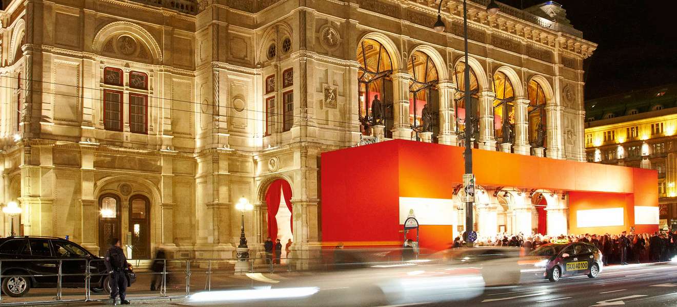 Zum 60. Jubiläum des Opernballs erstrahlte die Wiener Staatsoper 2016 in vollem Glanz.