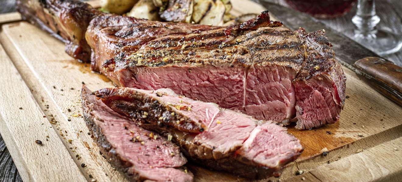 Fleischeslust: Im  »Dstrikt Steakhouse«  ist für jeden Geschmack etwas dabei.