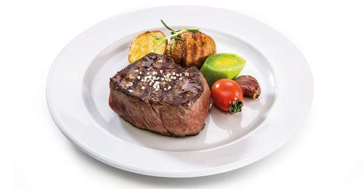 Ab 9. Juni sind die Wagyu-Steaks bei Hofer erhältlich.