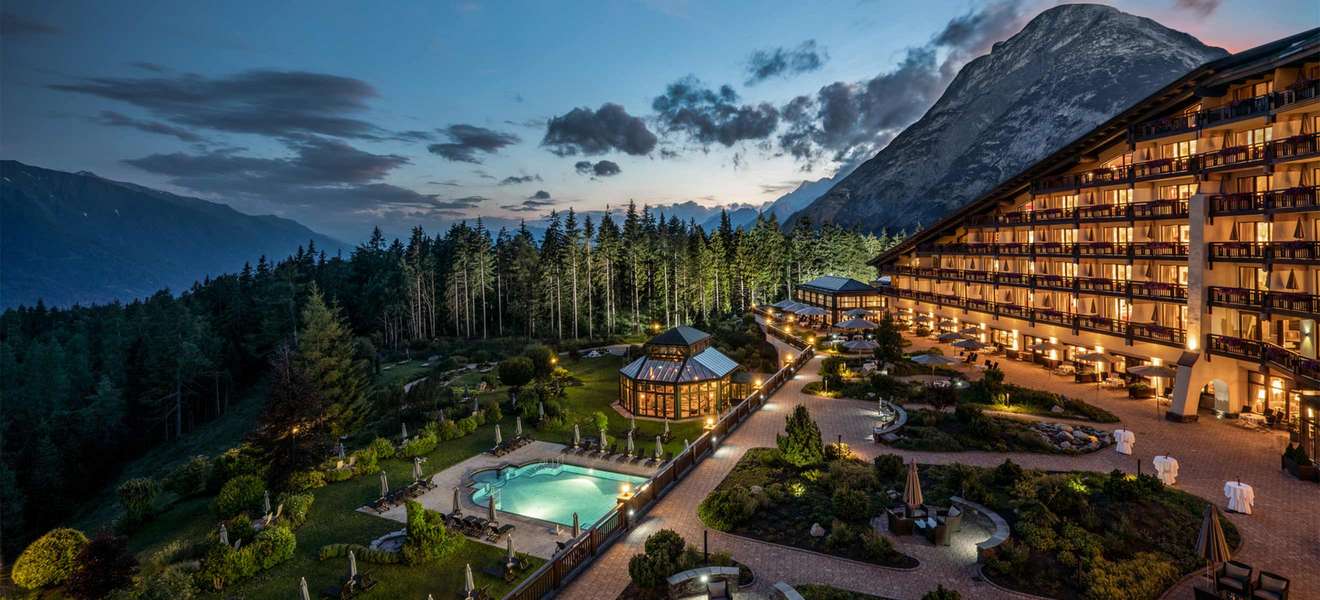 »Interalpen-Hotel Tyrol« bietet Servicequalität auf höchstem Niveau.