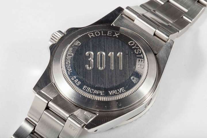 Rolex »Sea-Dweller COMEX« Referenz »16660« von 1982 mit COMEX-Logo und Seriennummer.