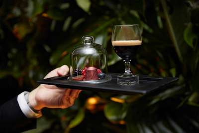 Die sorgfältig selektierte Auswahl an Nespresso Kaffees rundete das kulinarische Erlebnis ab und ergänzte jedes Gericht perfekt im Geschmack - hier die Master Origin Colombo mit dem nachgebauten Beerenaroma.