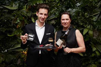 Michael Ilsanker, Coffee Ambassador von Nespresso Österreich und Annemarie Foidl, Präsidentin des österreichischen Sommelierverbands.