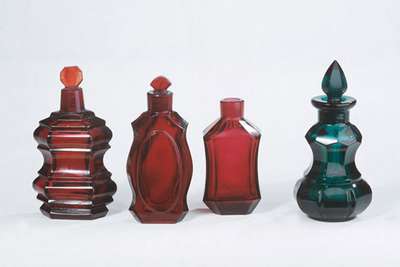 1840-1860: Parfüm-Fläschchen aus Glas