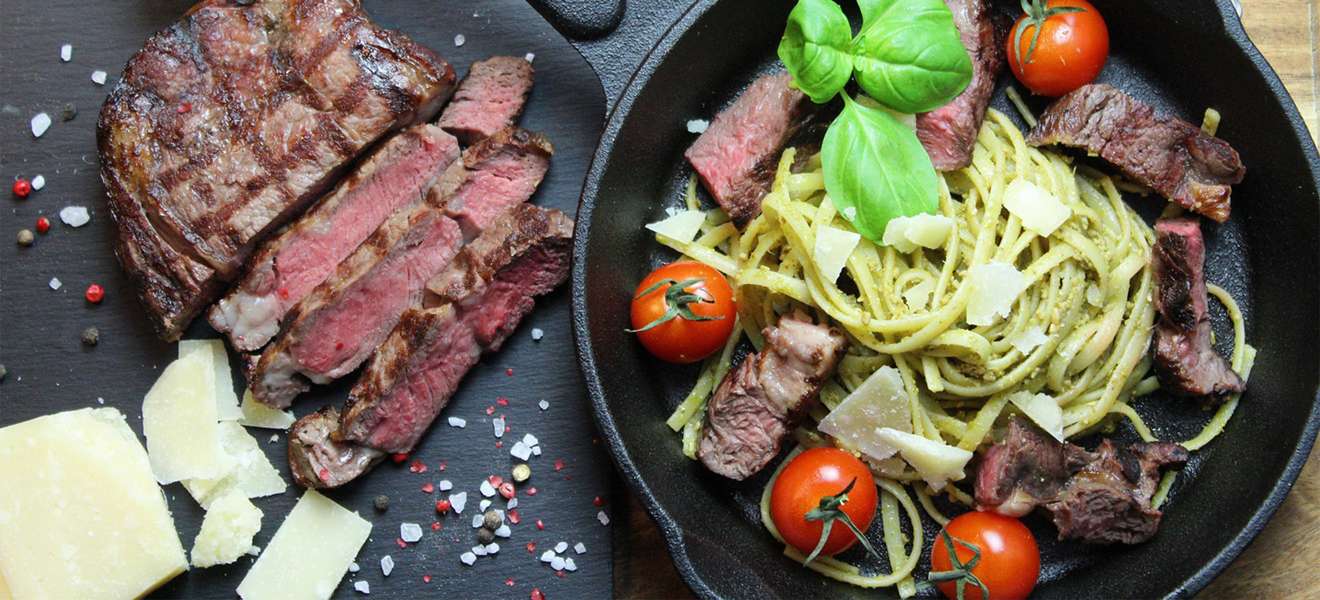 Linguine mit Steak und Pesto Verde