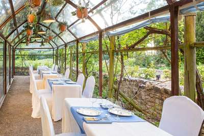 Das Restaurant Le Jardin Secret im Chateau Riveau verwendet ausschließlich Pflanzen aus dem eigenen Garten 
