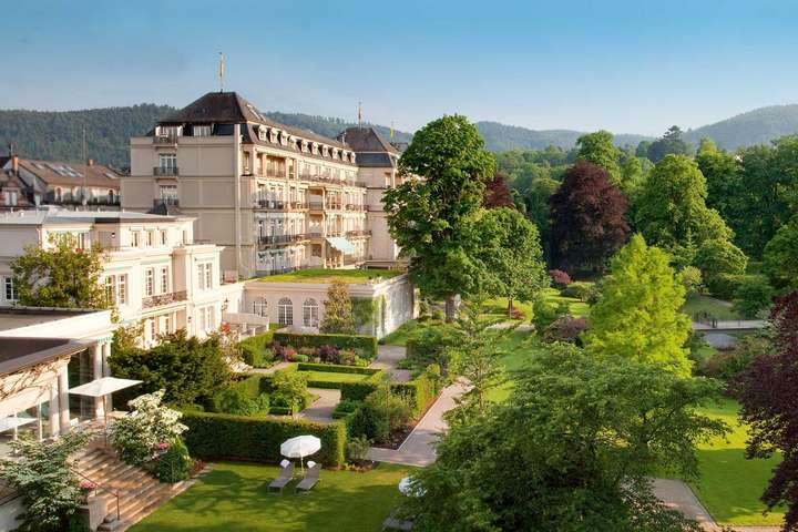 »Brenners Park-Hotel« mit seinem atemberaubend schönen Park ist das erste Haus am Platze.