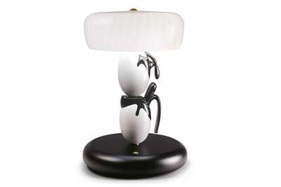 Leuchtendes Beispiel für japanischen Design-Spirit ist die Hairstyle Lamp »Llardo«. sandodesign.com