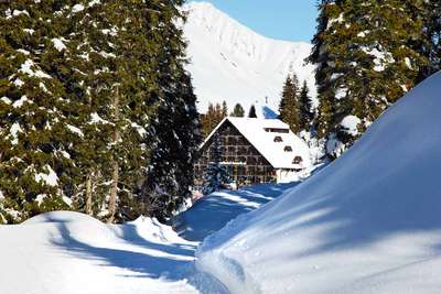 Im »Hotel Lamark« kann der Skiurlaub richtig genossen werden: Mit einzigartiger Kulinarik von Alexander Frankhauser und Skilift direkt vor der Haustür.
