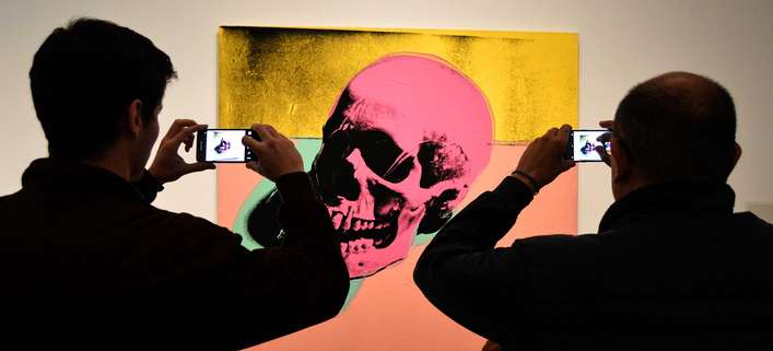 Die Kunst von Andy Warhol ist heute immer noch so brisant wie zu Lebzeiten des Künstlers. 
