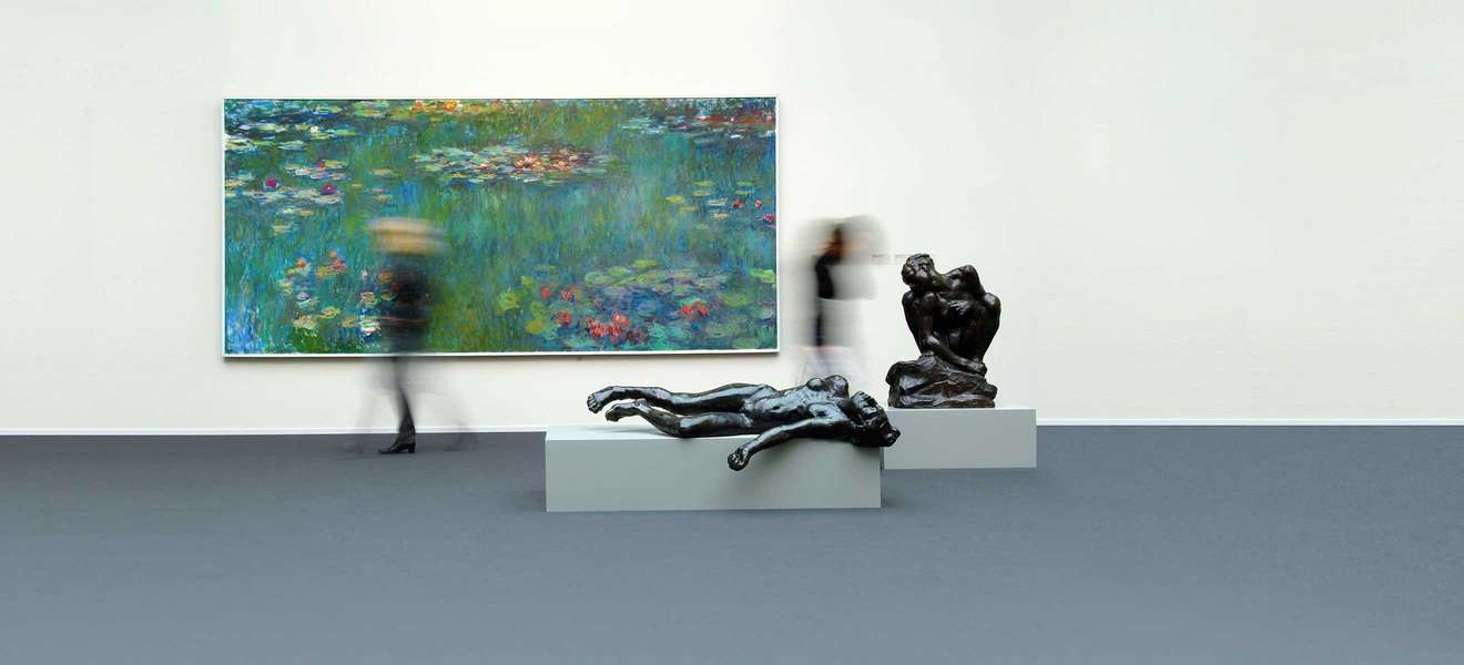 Impressionen aus dem Kunsthaus: Neben den ikonischen Seerosen von Claude Monet gibt es auch Skulpturen von Rodin zu bestaunen.